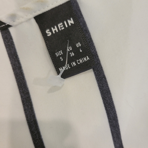 2 Pieces Womans Polester Black Pull On Pants & Matching B&W Blouse Striking Set - Picture 10 of 10